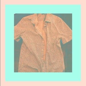 Designer Perry Ellis made a short sleeve shirt.